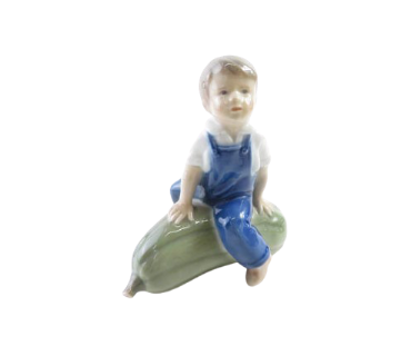 少年と南瓜
フィギュリン (陶磁器製人形)