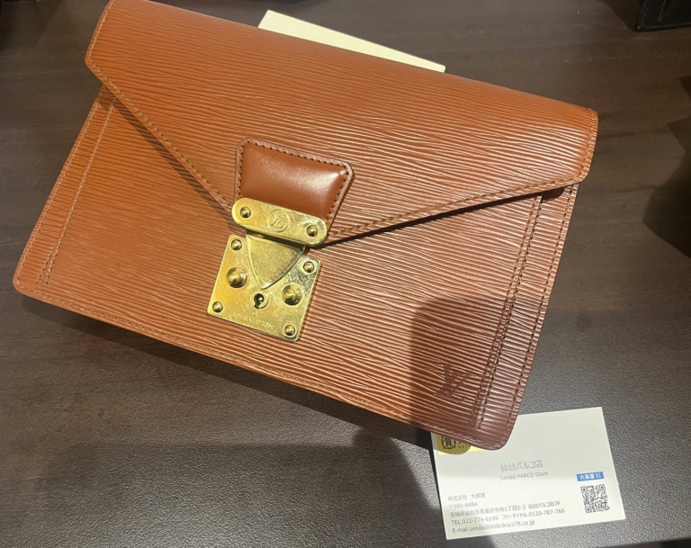 ルイ・ヴィトン　ポシェット　M52618　買取