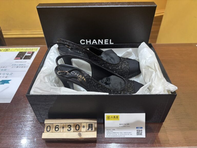 CHANEL シャネル グリッターパンプス ココマーク G37586  買取